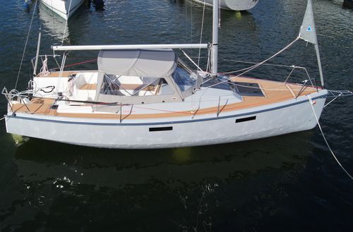 Veleiro Day Sailer - Diva 24 DC - Fabola Yachts - 1 cabine / pernoite para 4 pessoas