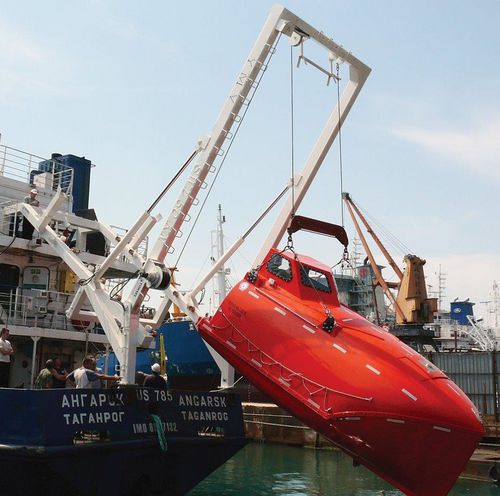 Turco para bote salva-vidas lançado por queda livre - FLDC - YMV CRANE AND WINCH SYSTEMS - para navio / hidráulico