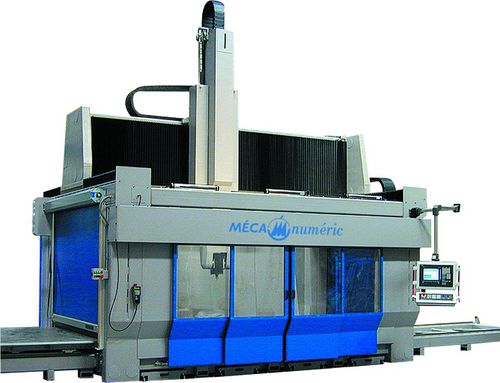 Centro de usinagem CNC - M SERIES - MECANUMERIC - de 5 eixos / universal / para compósitos