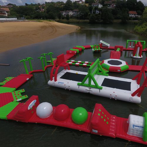 Equipamento de diversão aquática colchão - Balls  - AQUAZONE parc aquatique - plataforma / trave de equilíbrio / salto em comprimento