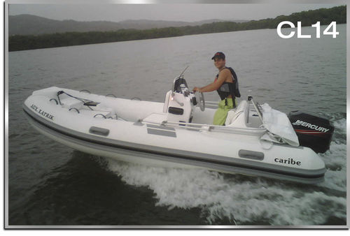 Barco inflável com motor de popa - CL14 - Make Sense Marine Corp DBA Caribe Nautica - semirrígido / com console lateral / máx. 8 pessoas