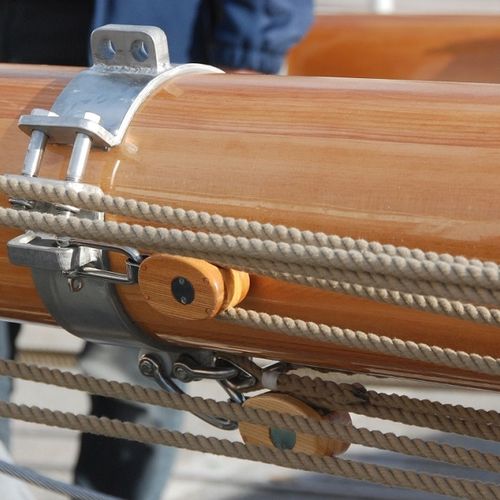 Mastro para barco de quilha esportivo - AURIQUE ET HOUARI - WoodSpars - em madeira / de regata / monotipo