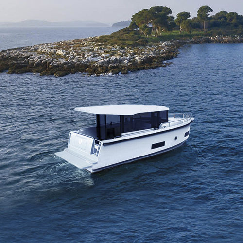 Lancha Express Cruiser com motor de centro - 34 - Seafaring Yachts - com hard-top / com casa do leme / de cruzeiro