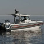 barco infl&aacute;vel de casco r&iacute;gido (RIB)