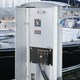 torre de distribuição de água / de distribuição elétrica / de iluminação / para píer